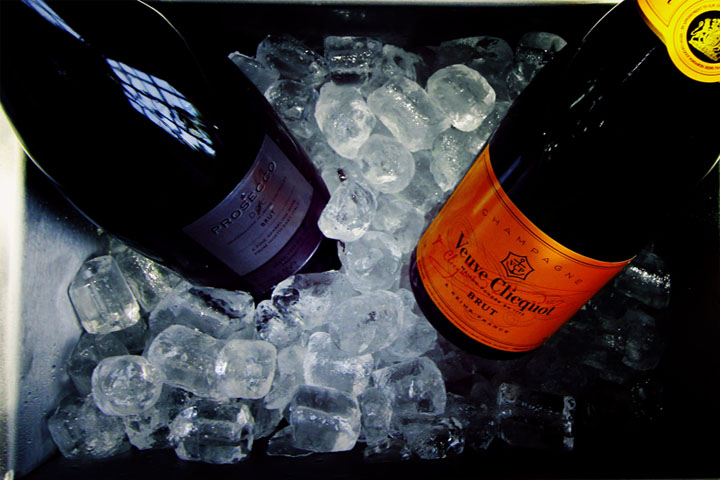 Champagne / Prosecco bar